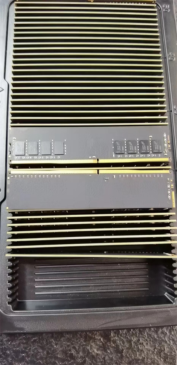 DDR4台式机笔记本内存条