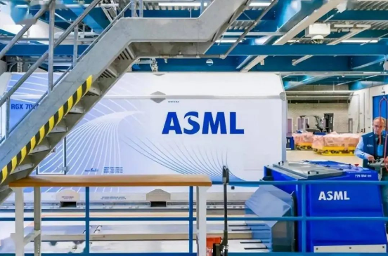  中国已有1400台ASML光刻机！